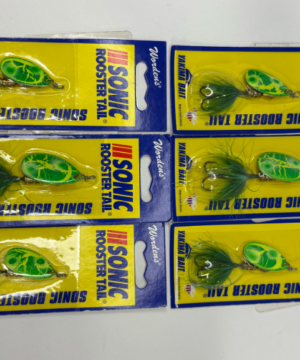 Kit com 21 iscas artificiais Sonic Rooster Tail e Rebel Jumpin’ Minnow – pesca esportiva